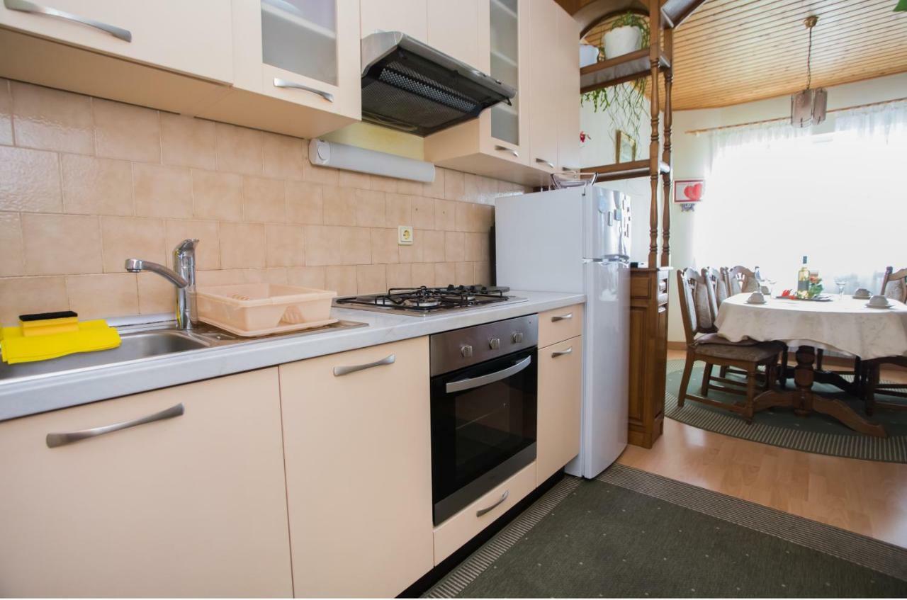 Apartmani Branko Lemac Brodarica  Ngoại thất bức ảnh