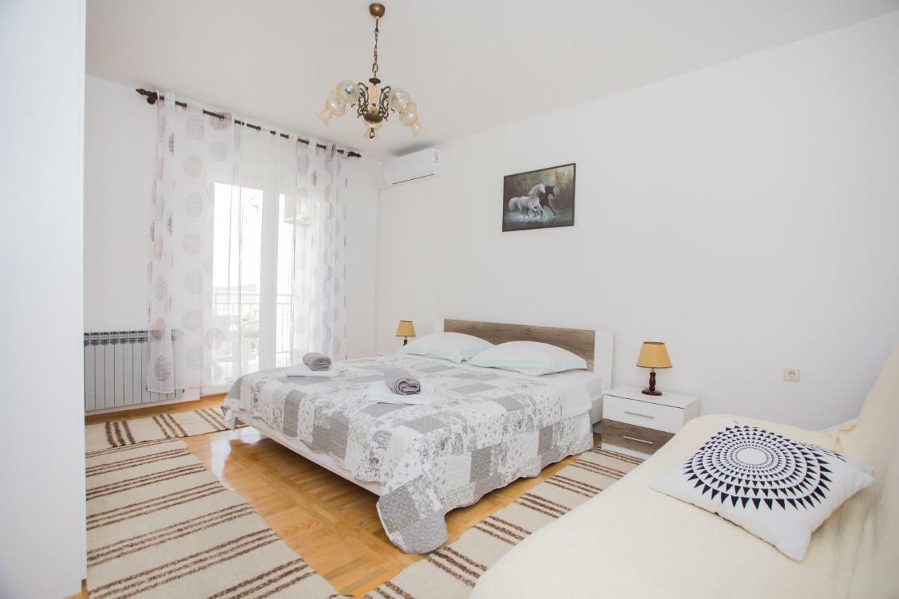 Apartmani Branko Lemac Brodarica  Ngoại thất bức ảnh
